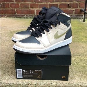 Air Jordan 1 Retro Hi